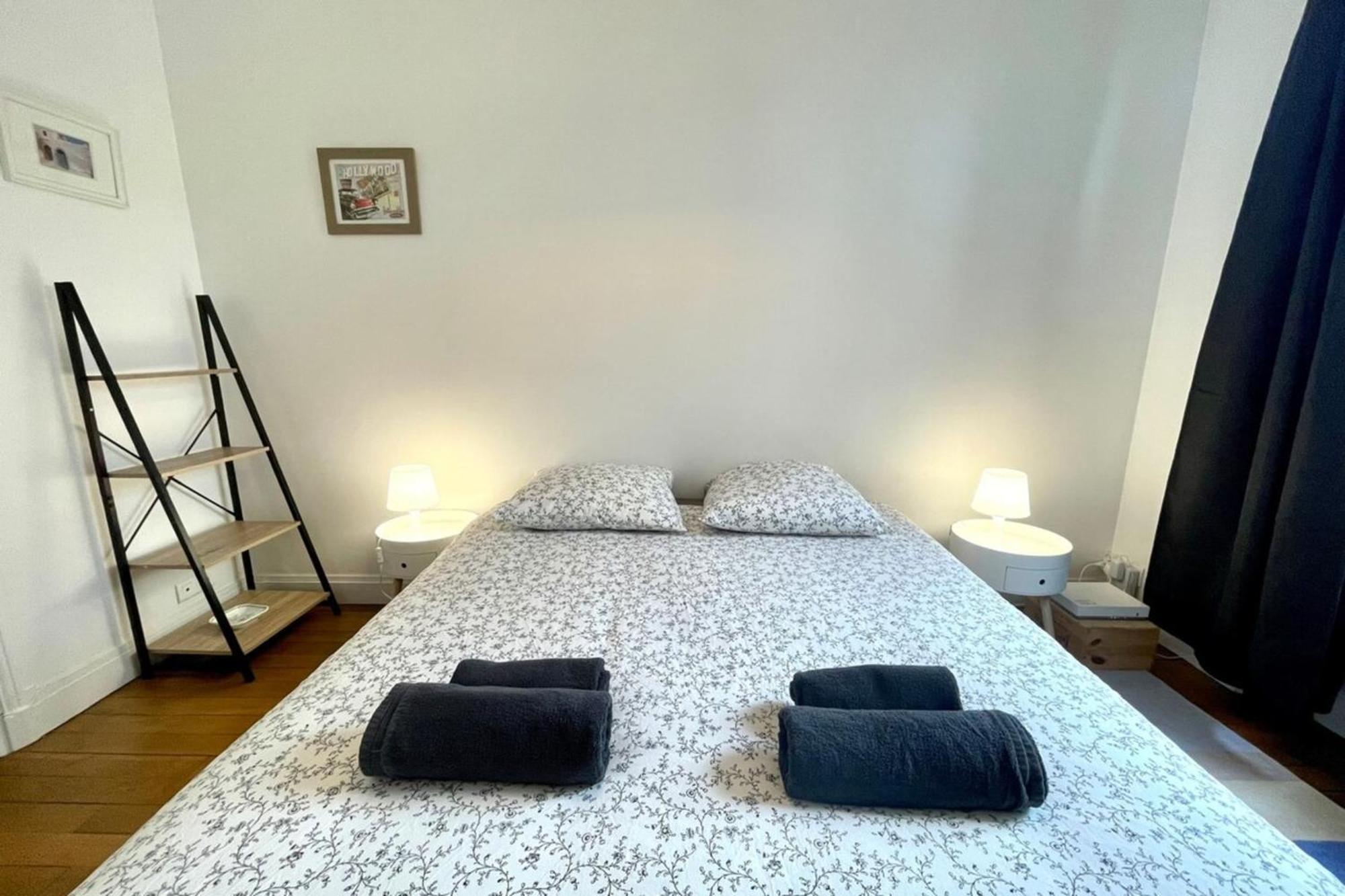 - Chez Sebastien *
